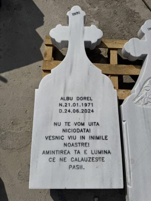 Cruce din Marmura C111